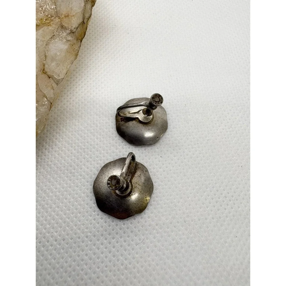 Vintage Sterling Silver Floral‎ Screw Back Earrings Hand Engraved 925 3.7g Domed